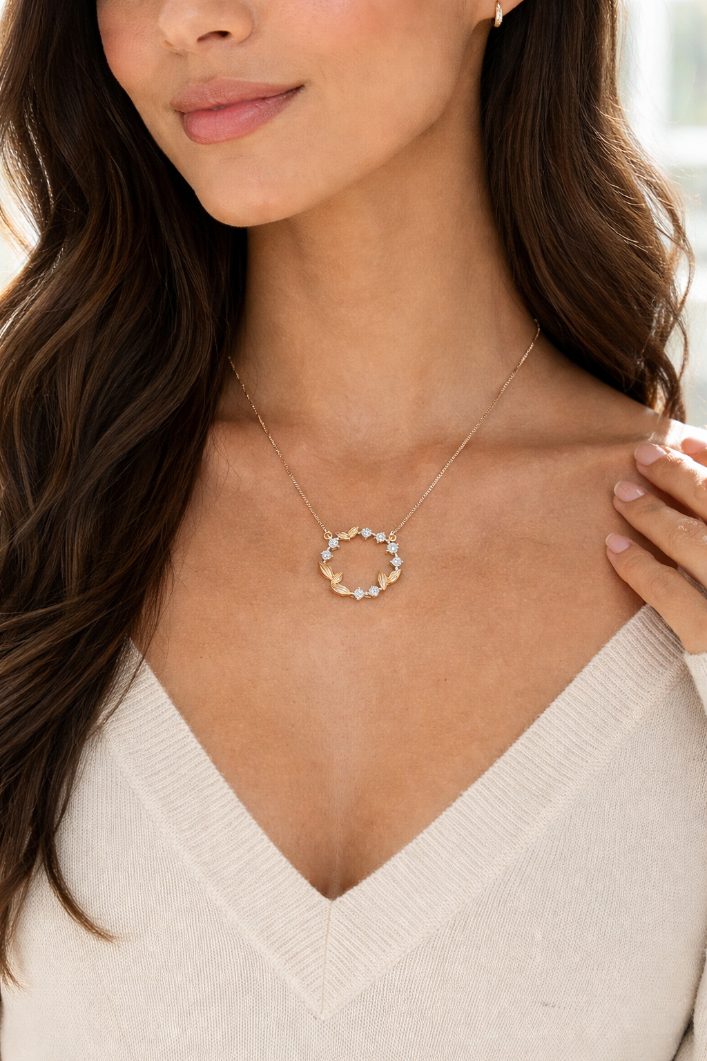 925 Sterling Silver Wreath Pendant Necklace